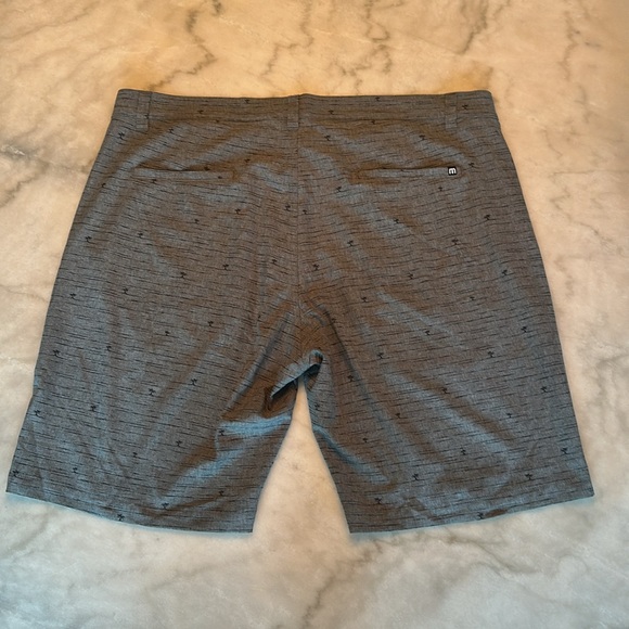 Travis Mathew Performance Shorts - Picture 3 of 14